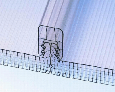 standing-seam-multi-cell-polycarbonate-sheet-500x500